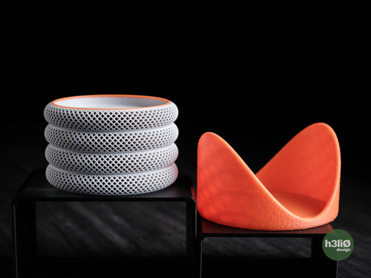 Sous-verres Cova, la pile et son support.