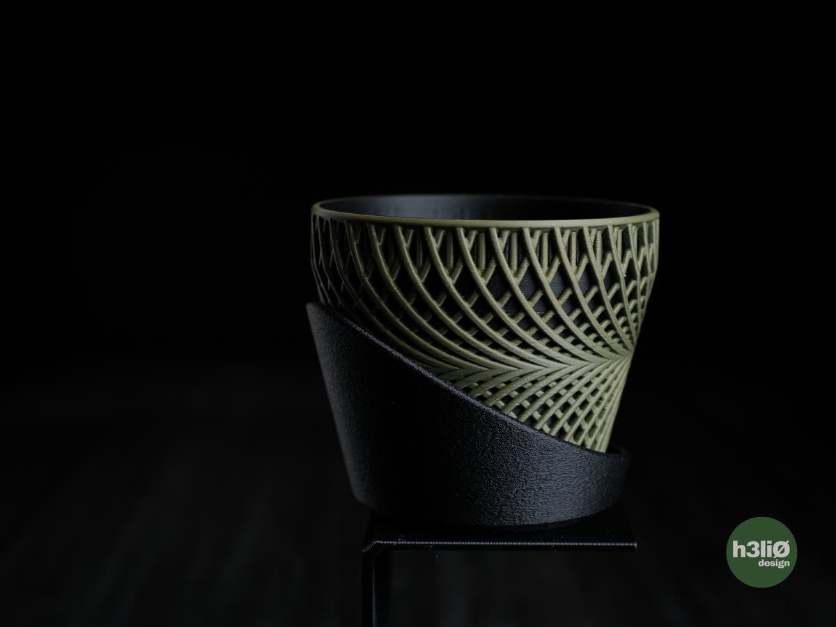 Jardinière Adrift, version Dark Green.