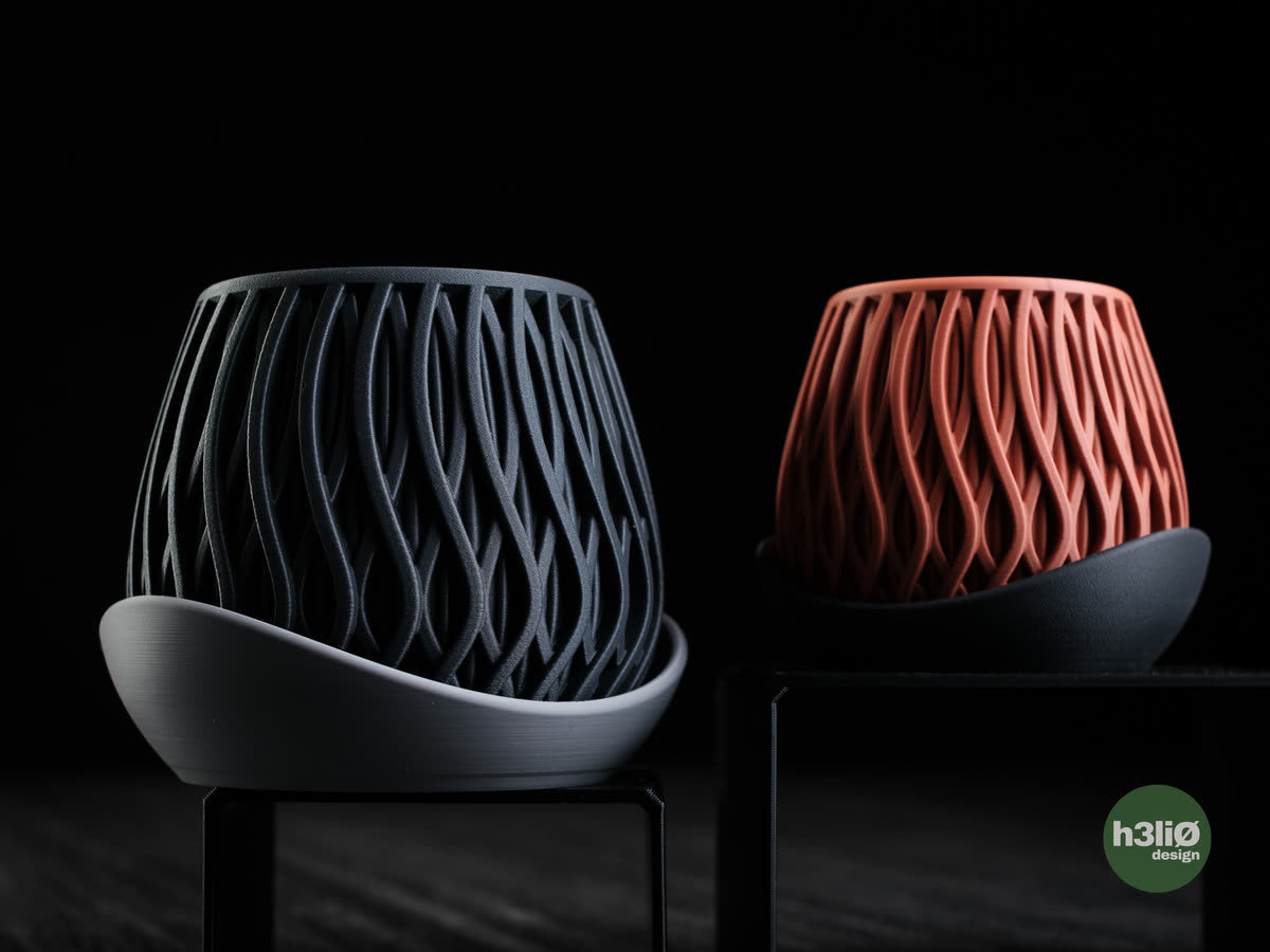 Jardinière Alvão, les deux versions.