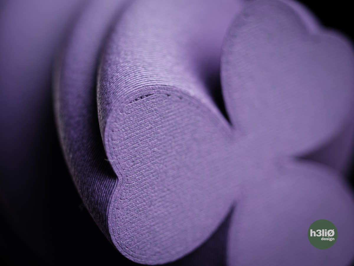 Vase Hearts, détail du lilas.